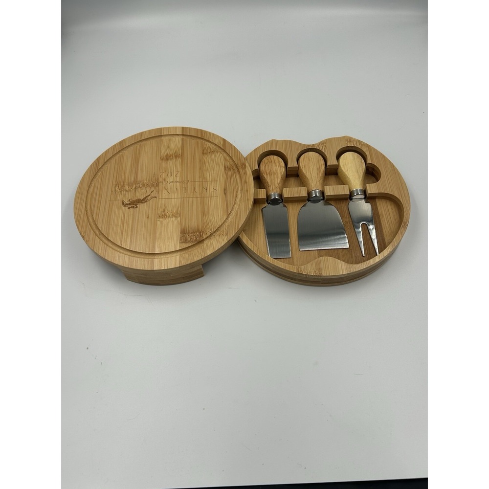 Colonial Cup 2024 SC Bamboo Cheese Board 3pc Stainless Steel Cheese Spreader Set